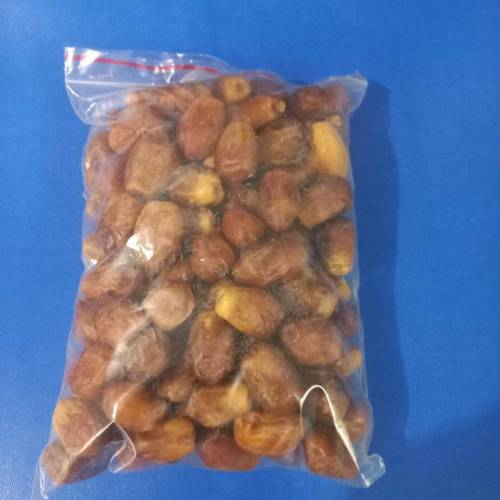 Dates 1 kg random offer 