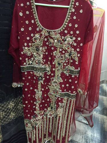 party wear dresses elegant n trendy suit