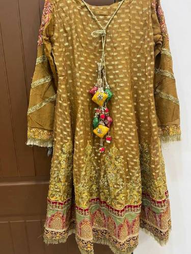 party wear dresses elegant n trendy suit