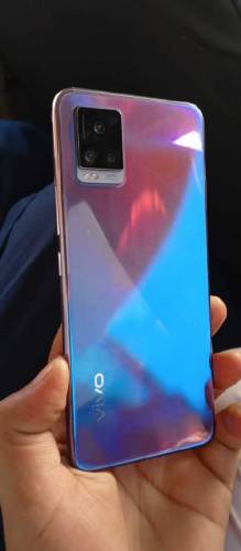 V20 mobile 