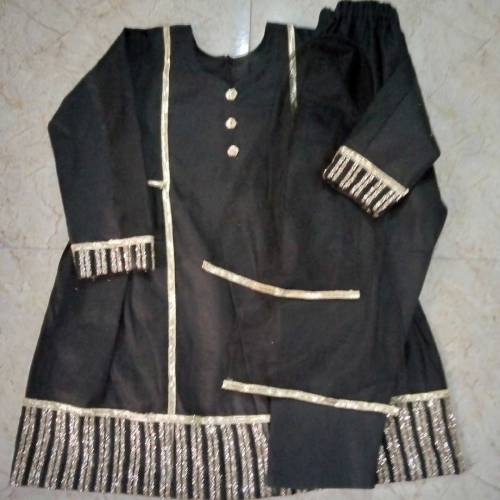 beautifull dress available in all sizes stich by experts tailor.