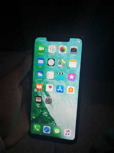 I phone sx max 