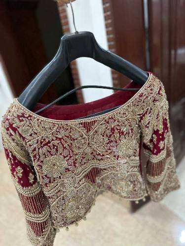 red brindle barat lehnga 