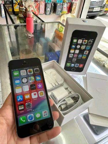 iphone 5s PTA approved 64gb my wtsp/0347-68:96-669