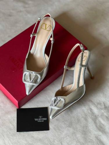 ladies foot wear