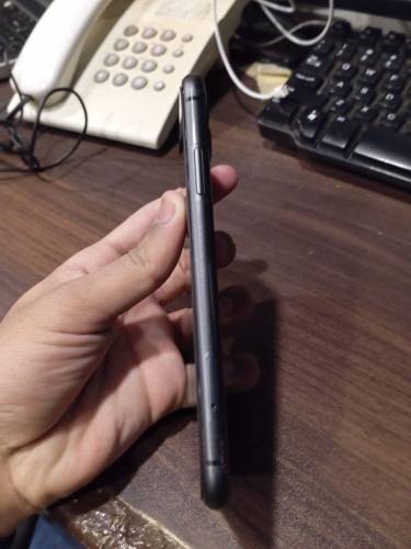 iphone 11 64 gb jv water pack lla model 10/10 condition