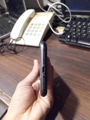 iphone 11 64 gb jv water pack lla model 10/10 condition