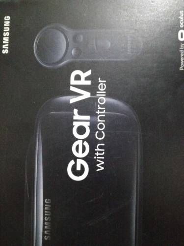 SAMSUNG Gear VR with controller