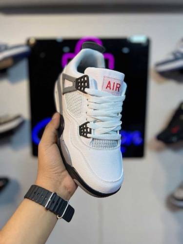 AIR NIKE JORDAN 4