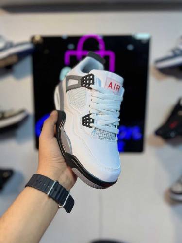 AIR NIKE JORDAN 4