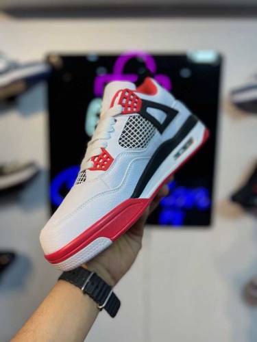 AIR NIKE JORDAN 4