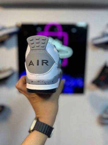AIR NIKE JORDAN 4