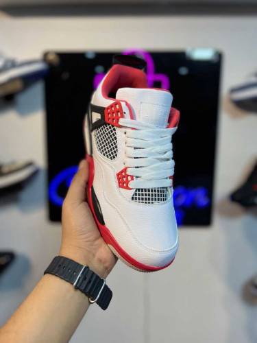 AIR NIKE JORDAN 4