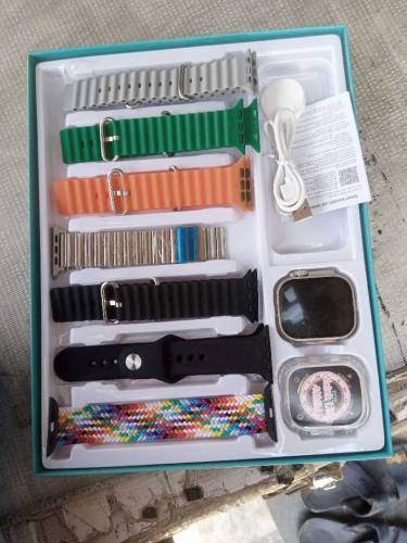 samrat watch y60