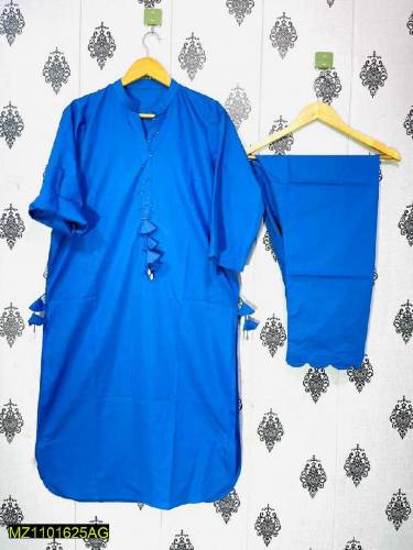 •  Fabric: Cambric•  Available Sizes: Medium, Large•  Pattern: Plain• 