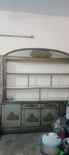 showcase with mirrors 2 draws 4 cabns  