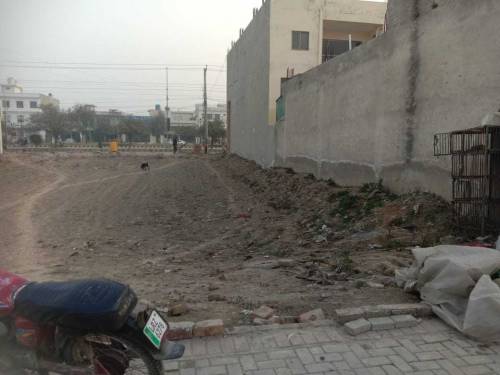 8Marla commercial plot at central park block A