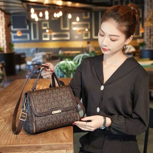 _*Fashion High Quality PU Leather Shoulder Bag For Ladies 