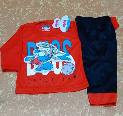 Baby suite for 6 to 8 months