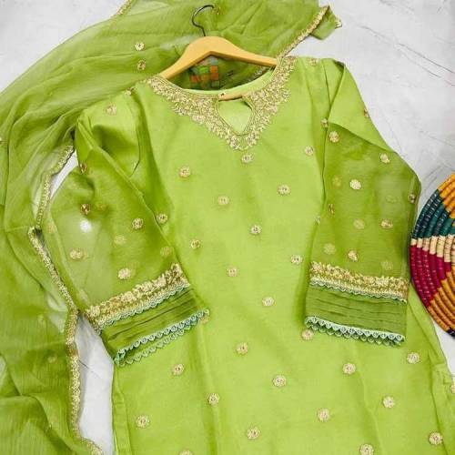 3pc stitched chiffon Embroidery suit 