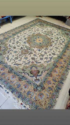 rugs & vintage. 