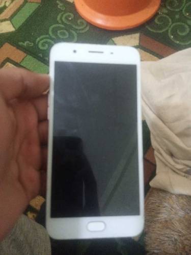 Oppo F1s