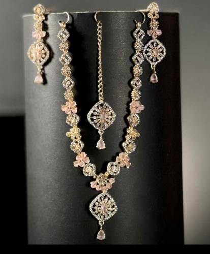 ladies jewellery 