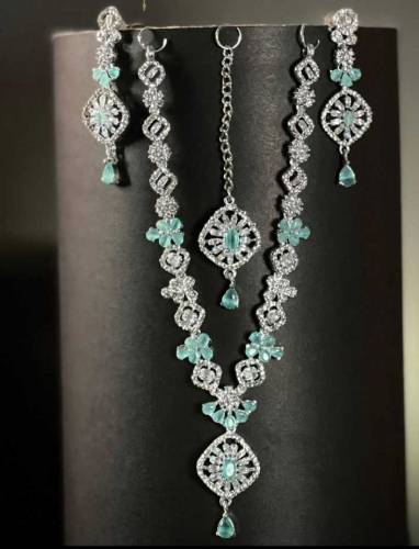 ladies jewellery 