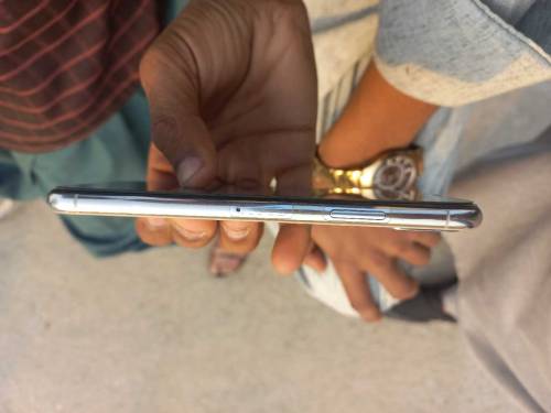 Available iPhone x 10/9.2 condition