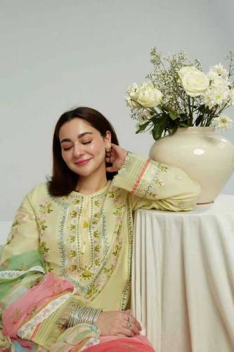 HAMNA WOMEN BRANDED COLLECTION CLOTHES 