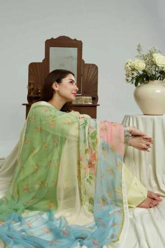 HAMNA WOMEN BRANDED COLLECTION CLOTHES 