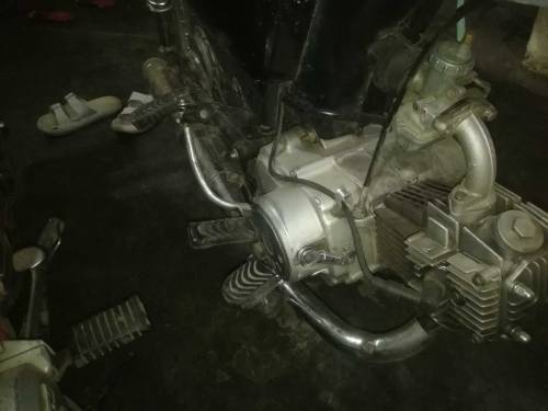 condition 10by10 apky samny hai piston ki awaz atii haa 