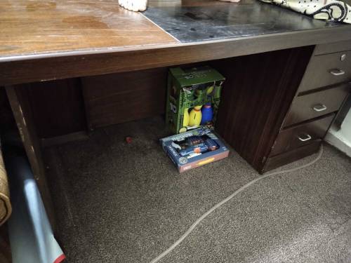 Office furniture set