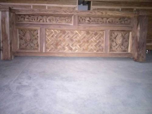 furniture new but without polish and glass mirrors