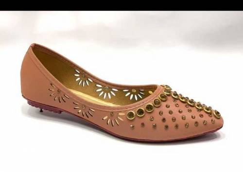 Women's rexine floor pumps 