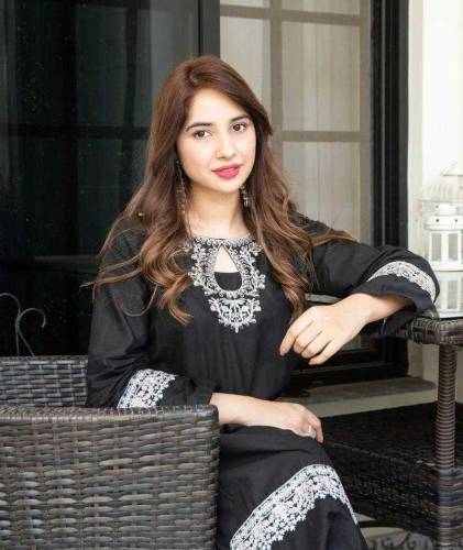 2 Pcs Women's Stitched Arabic Lawn Embroidered Suit 