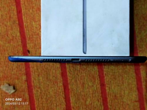 iPad mini 5 64 GB 10 by 10 okay hai