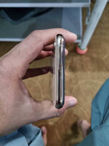 Apple iPhone Xs 64 gb with box