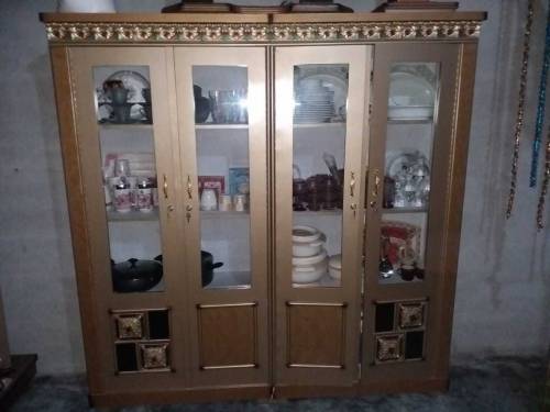 bed dressing brtan almari table