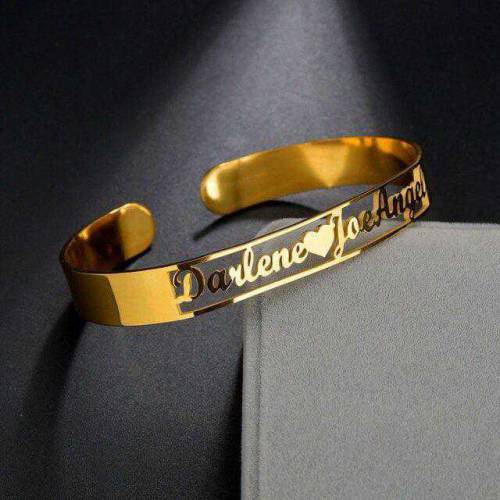 بِسْمِ اللهِ الرَّحْمٰنِ الرَّحِيْمِ ، ﷺ*Customize name locket,Bangel,bracelet,earri