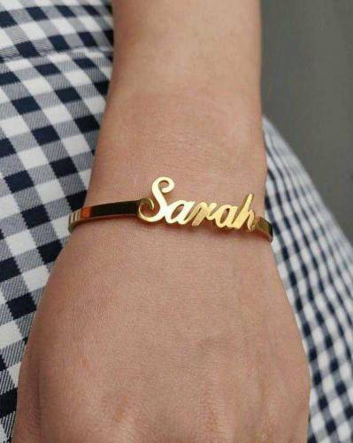 بِسْمِ اللهِ الرَّحْمٰنِ الرَّحِيْمِ ، ﷺ*Customize name locket,Bangel,bracelet,earri