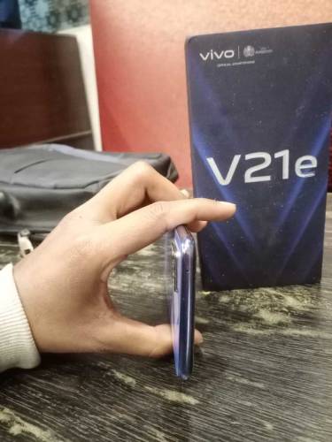vivo v21e