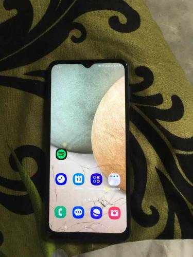 Samsung galaxy A12