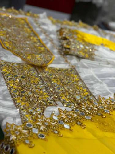 Party Wear Contras