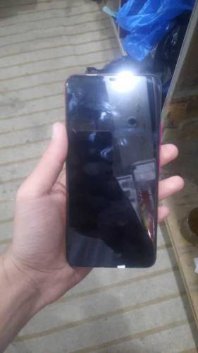 VIVO Y83 