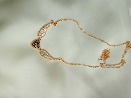 Stylish Love Bird Pendant 