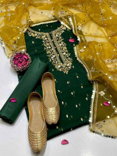 Crinkle Chiffon 4 pc Women's Unstitched Suit