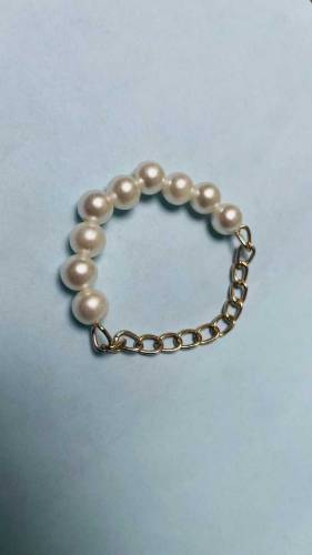 chain and pearl bracelet 