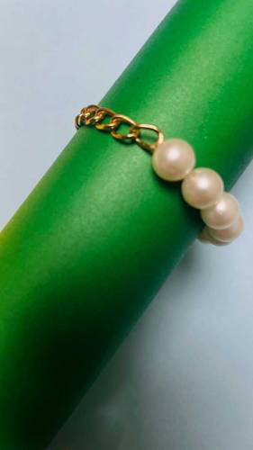 chain and pearl bracelet 
