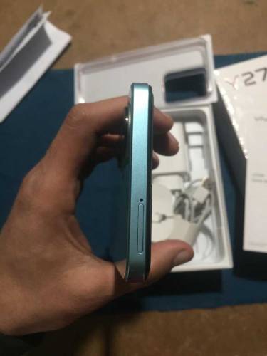 Vivo y27
